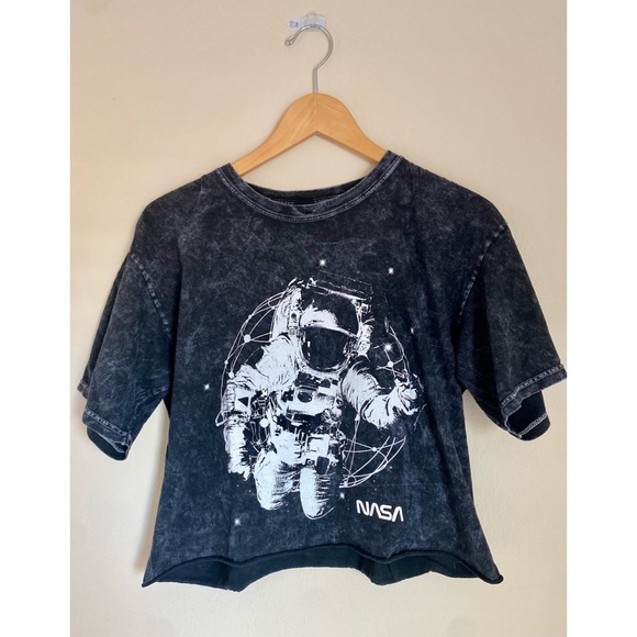 Cropped tee - Picture 1 of 3